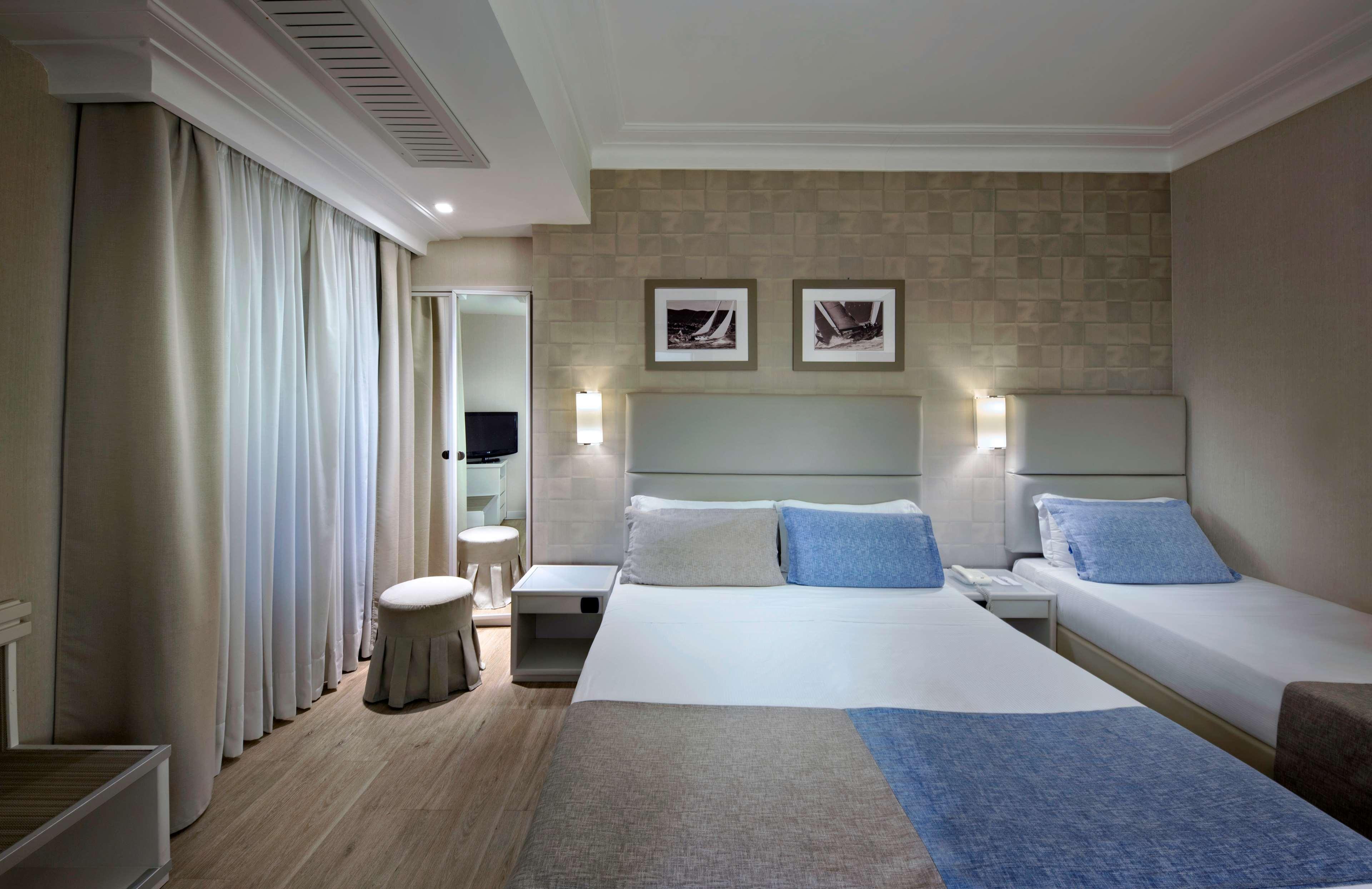 บีดับเบิลยู ซิกเนเจอร์ คอลเลคชั่น โฮเทล ปาราดิโซ Hotel เนเปิลส์ ภายนอก รูปภาพ
